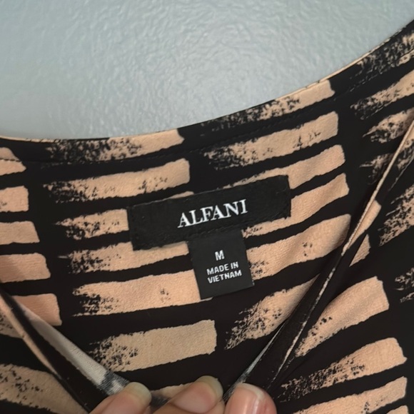 Alfani Asymmetrical Black and Cream Tunic - Picture 5 of 6